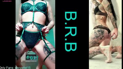 Snapshot of sexyariel15 chatting on 04/16/26, 04:41 SexyAriel15 online show from 04/16/26, 04:41