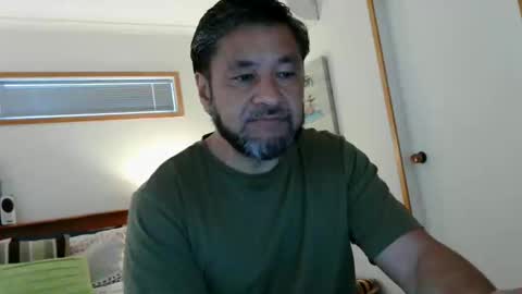 Snapshot of sexyasever69 chatting on 11/14/25, 01:04 Dee online show from 11/14/25, 01:04