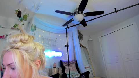 Ashley Teal online show from 01/17/25, 06:26