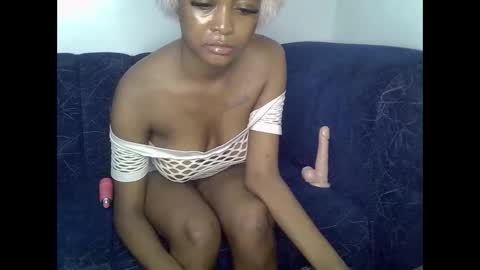 Snapshot of sexyasspetitte_ chatting on 05/23/26, 12:27 sexyasspetitte_ online show from 05/23/26, 12:27