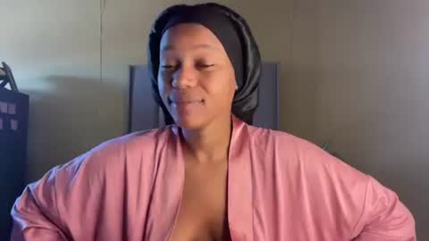 Snapshot of sexyasszeeee chatting on 10/03/25, 09:17 sexyasszeeee online show from 10/03/25, 09:17