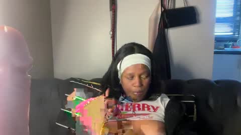 Snapshot of sexyasszeeee chatting on 06/30/26, 12:17 sexyasszeeee online show from 06/30/26, 12:17