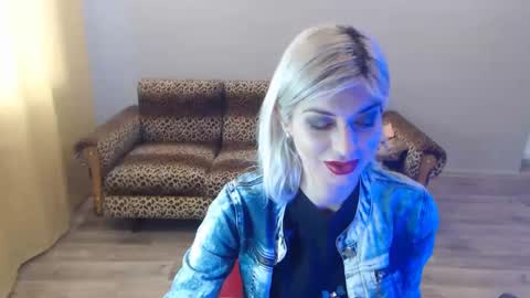 sexybeatriice online show from 01/18/25, 07:17