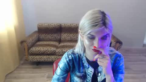 sexybeatriice online show from 01/25/25, 10:29