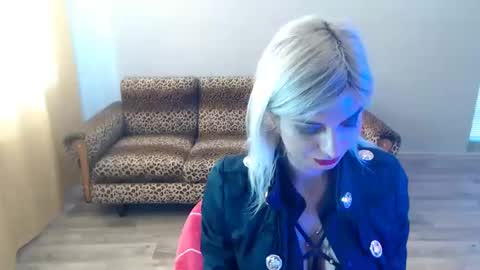 sexybeatriice online show from 02/18/25, 12:17