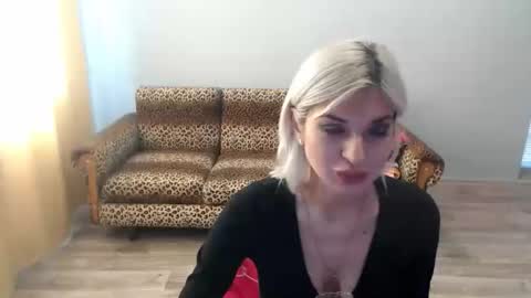 sexybeatriice online show from 10/14/25, 06:36