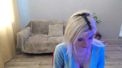Snapshot of sexybeatriice chatting on 04/24/26, 06:27 sexybeatriice online show from 04/24/26, 06:27