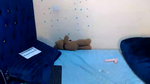 Snapshot of sexybilha483 chatting on 06/03/26, 06:05 Sexybilha483 online show from 06/03/26, 06:05