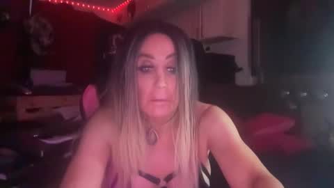 Snapshot of sexybitch_jaylents chatting on 10/15/25, 08:14 Jaylen Starr online show from 10/15/25, 08:14