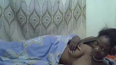 sexyboobies22 online show from 10/10/25, 09:41