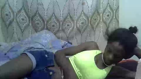 sexyboobies22 online show from 10/15/25, 09:53