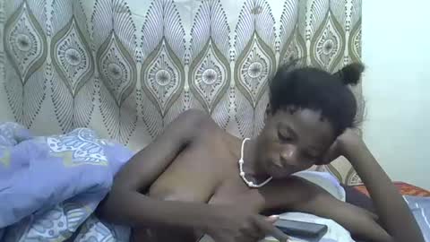 sexyboobies22 online show from 10/16/25, 09:05