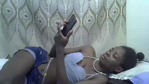 sexyboobies22 online show from 10/19/25, 11:05