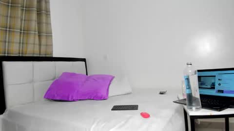 Snapshot of sexybootydoll chatting on 02/19/26, 07:43 sexybootydoll online show from 02/19/26, 07:43