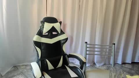 Snapshot of sexybrazilianboyy chatting on 12/17/25, 03:40 brazilianboyy online show from 12/17/25, 03:40