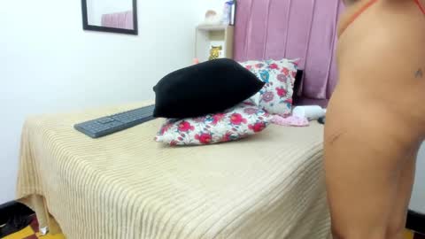 sexybrown_2005 online show from 12/27/24, 03:20