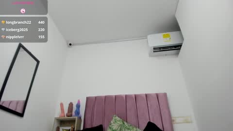 sexybrown_2005 online show from 09/21/25, 12:12