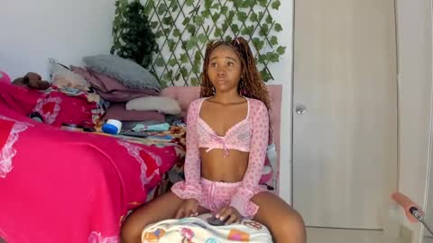 sofia online show from 02/13/25, 08:27