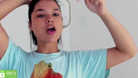 chanell and yina online show from 01/07/25, 06:45