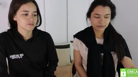 chanell and yina online show from 11/04/25, 01:21