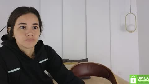 chanell and yina online show from 12/03/25, 12:36