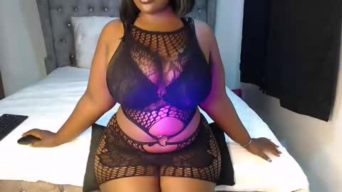 sexychocco online show from 11/30/25, 04:00