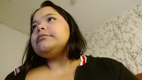 Snapshot of sexychubbyy chatting on 10/31/25, 03:07 Eva online show from 10/31/25, 03:07