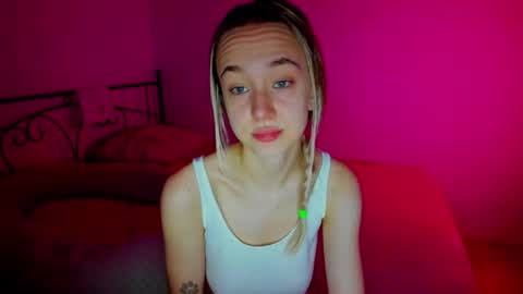 Snapshot of sexycocobutt chatting on 01/07/25, 09:40 Sophia online show from 01/07/25, 09:40