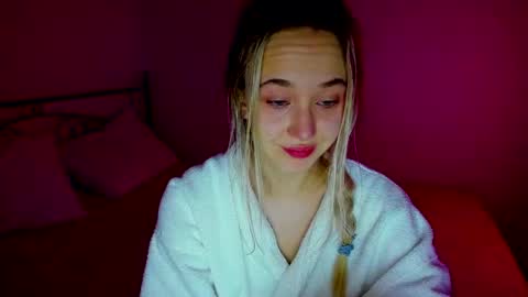 Snapshot of sexycocobutt chatting on 02/22/25, 09:34 Sophia online show from 02/22/25, 09:34