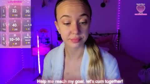 Snapshot of sexycocobutt chatting on 09/21/25, 05:31 Sophia online show from 09/21/25, 05:31