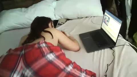 Sexycoochie online show from 11/17/25, 06:35