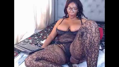 sexycoockiexx online show from 05/06/26, 11:26