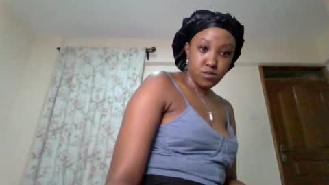 Snapshot of sexycookien chatting on 04/22/26, 03:20 SexyCookieN online show from 04/22/26, 03:20