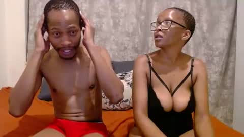 Snapshot of sexycouplexx01 chatting on 02/01/26, 06:39 sexycouplexx01 online show from 02/01/26, 06:39