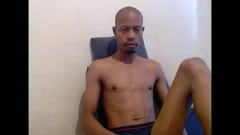 Snapshot of sexycouplexx01 chatting on 02/23/26, 04:54 sexycouplexx01 online show from 02/23/26, 04:54