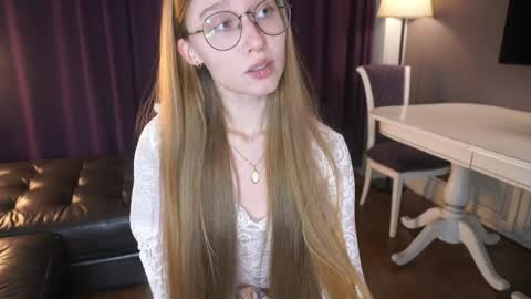 Snapshot of sexycutegirs chatting on 12/16/25, 03:28 Hello my name is Merry every 200 subs - Hot show Fav patterns 577123 pvt open online show from 12/16/25, 03:28