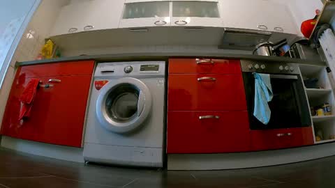 Snapshot of sexydea chatting on 04/13/26, 10:32 XDA online show from 04/13/26, 10:32