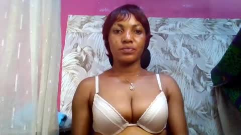 Snapshot of sexydoll32 chatting on 06/21/26, 10:56 sexydoll32 online show from 06/21/26, 10:56
