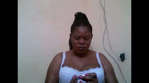 Snapshot of sexydove2 chatting on 01/10/26, 08:38 EMILY online show from 01/10/26, 08:38