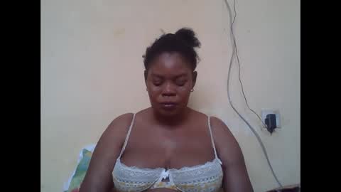 Snapshot of sexydove2 chatting on 02/03/26, 07:02 EMILY online show from 02/03/26, 07:02