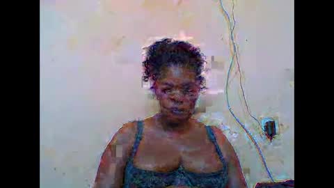 Snapshot of sexydove2 chatting on 02/10/26, 02:10 EMILY online show from 02/10/26, 02:10