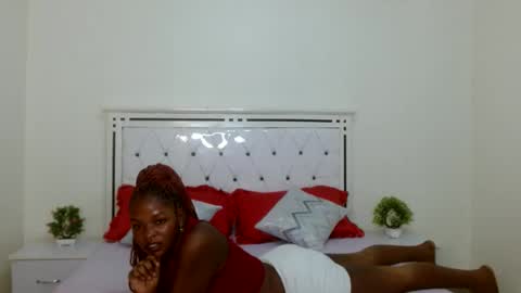 Snapshot of sexyebony256 chatting on 02/21/25, 03:32 SexyEbony online show from 02/21/25, 03:32