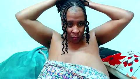 Snapshot of sexyebonylove89 chatting on 02/16/26, 08:21 sexyebonylove89 online show from 02/16/26, 08:21