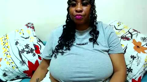 Snapshot of sexyebonylove89 chatting on 02/16/26, 08:27 sexyebonylove89 online show from 02/16/26, 08:27