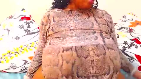 Snapshot of sexyebonylove89 chatting on 02/19/26, 05:14 sexyebonylove89 online show from 02/19/26, 05:14