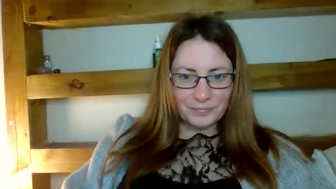 Snapshot of sexyemilyoliver chatting on 02/25/26, 10:47 Emily online show from 02/25/26, 10:47