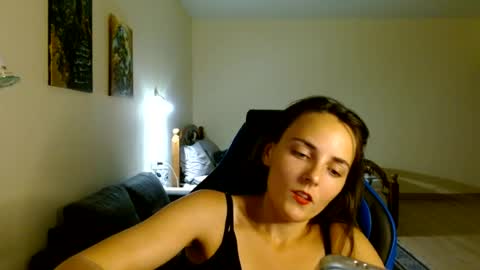 Snapshot of sexyemma09 chatting on 08/09/26, 08:58 sexyemma09 online show from 08/09/26, 08:58