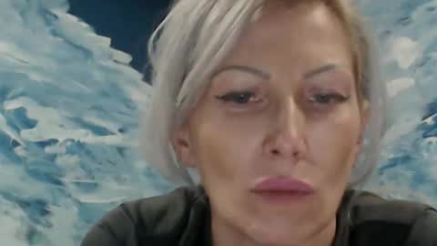 Snapshot of sexyeni chatting on 11/17/25, 08:36 ENI pvt moan your name WHEN I M NOT online you tell me in SNAPCHAT deal yes add me... FREE TWITTER magiconline101...... online show from 11/17/25, 08:36