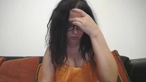 Eva online show from 10/30/25, 02:13