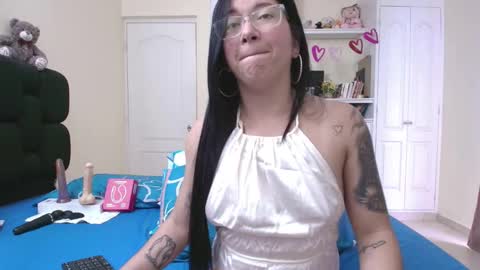 Snapshot of sexyeva_25 chatting on 03/10/26, 09:20 Eva online show from 03/10/26, 09:20